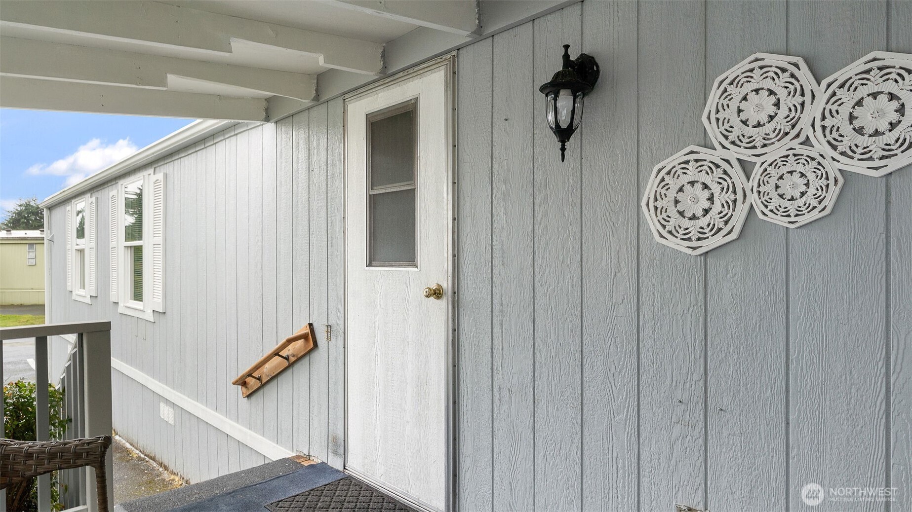 11622 Silver Lake Road, Unit 20B Everett, WA 98208 - Photo 22 of 38 a view of entryway with wooden floor