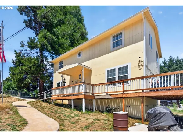 $425,000 | 459 Lydia Street, Yoncalla, OR 97499