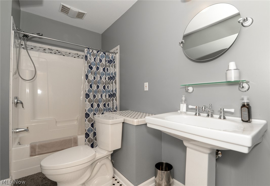 4490 Fenn Road Medina, OH 44256 - Photo 28 of 35 The lower level full bath