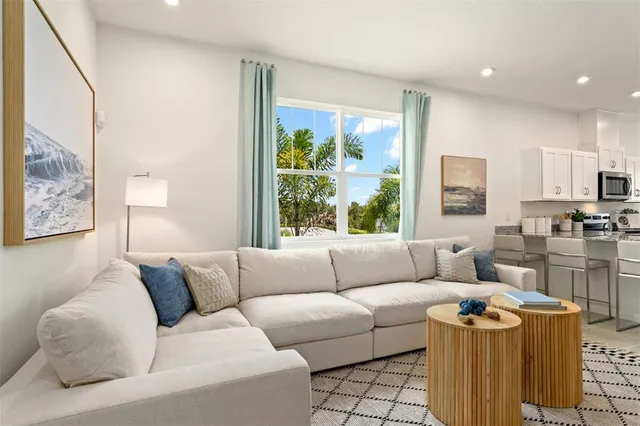 $337,990 | 120 Royal Rnch Road, Groveland, FL 34715