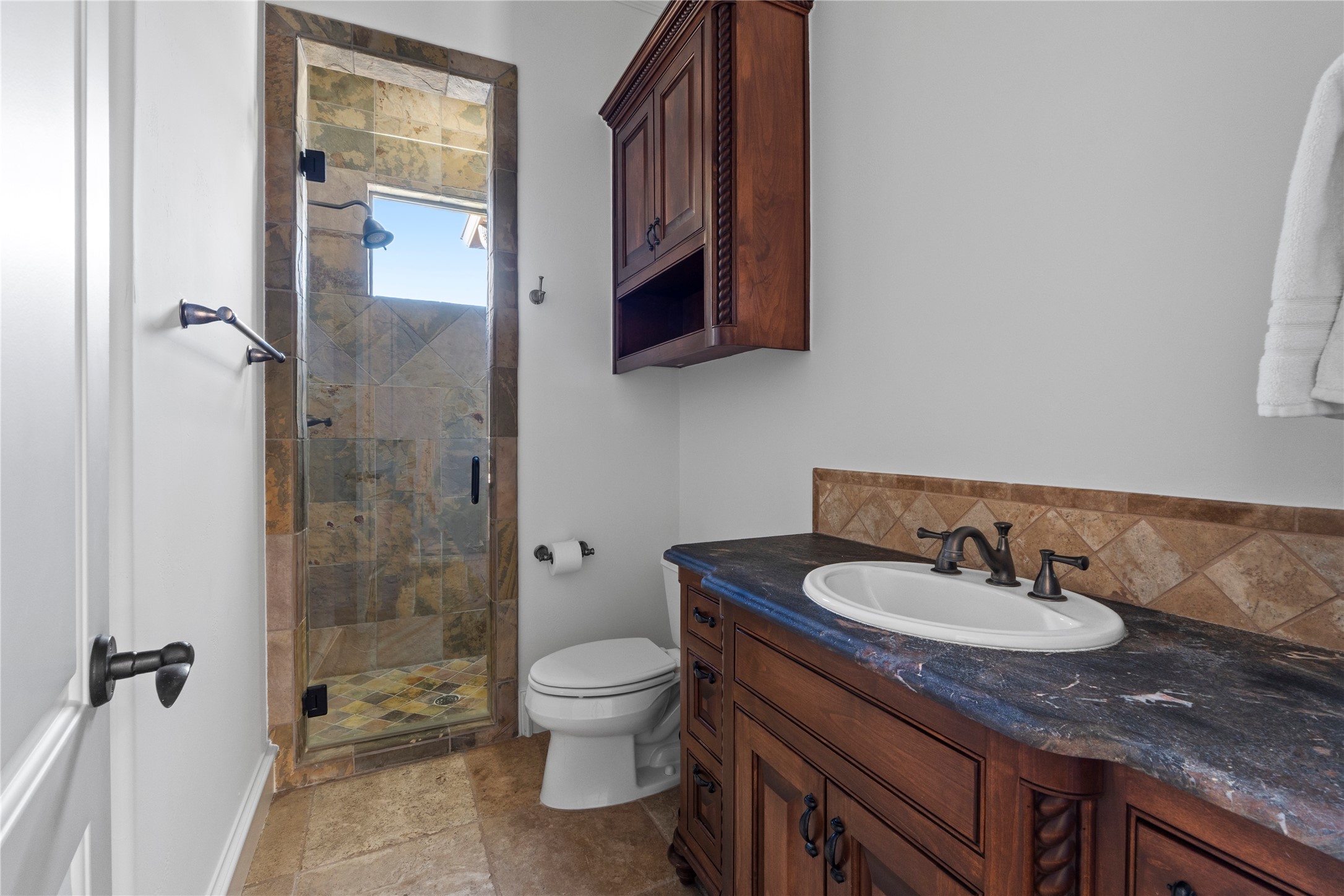 3401 Pearce Road Austin, TX 78730 - Photo 18 of 37 Guest bath