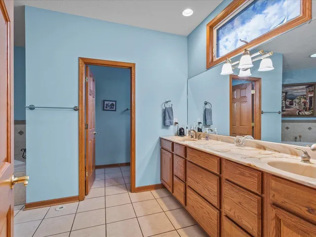 $749,900 | 870 Breckenboro Road, Lake Summerset, IL 61019