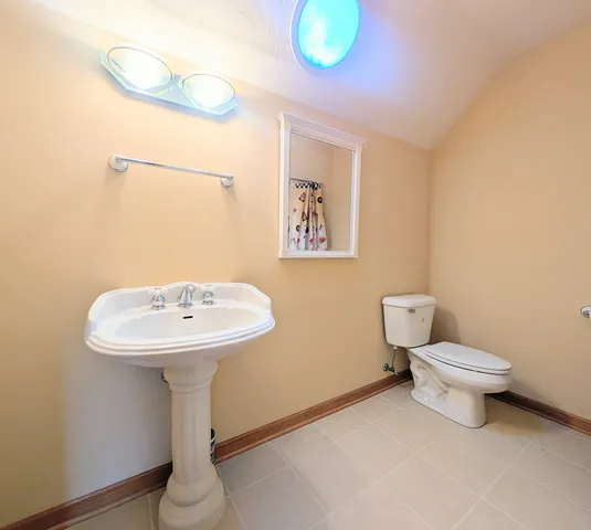 $749,900 | 870 Breckenboro Road, Lake Summerset, IL 61019