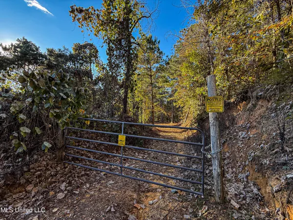 $529,000 | 2075 County Road 180, New Albany, MS 38652