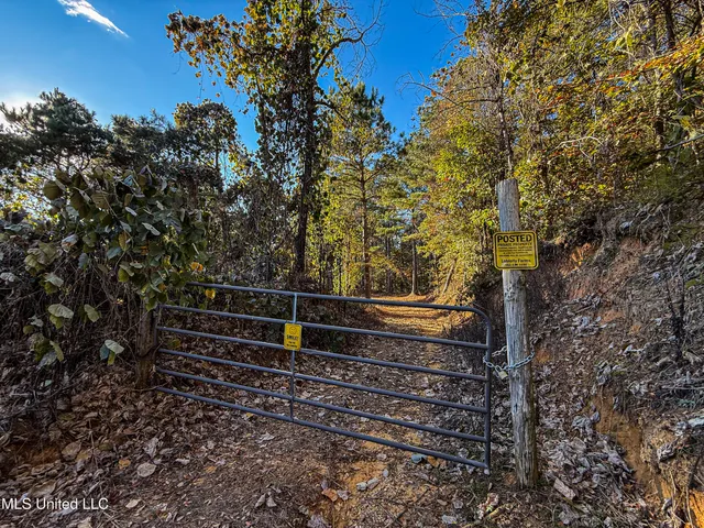 $529,000 | 2075 County Road 180, New Albany, MS 38652