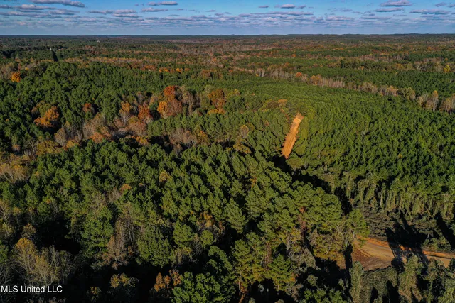 $529,000 | 2075 County Road 180, New Albany, MS 38652