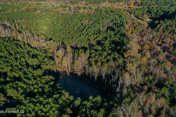 $529,000 | 2075 County Road 180, New Albany, MS 38652