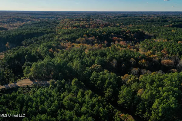 $529,000 | 2075 County Road 180, New Albany, MS 38652