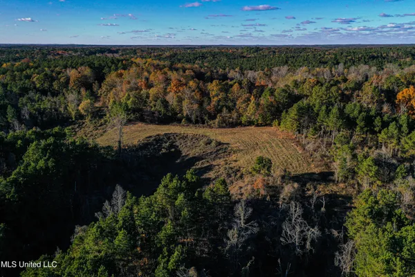 $529,000 | 2075 County Road 180, New Albany, MS 38652