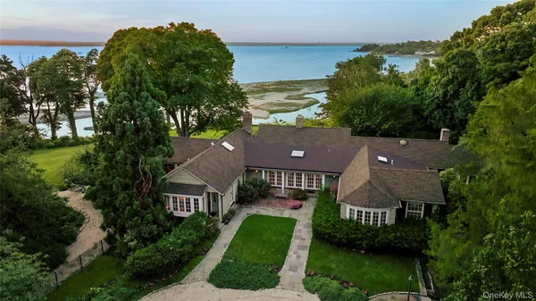 $6,500,000 | 120 West Creek Farms Road, Sands Point, NY 11050