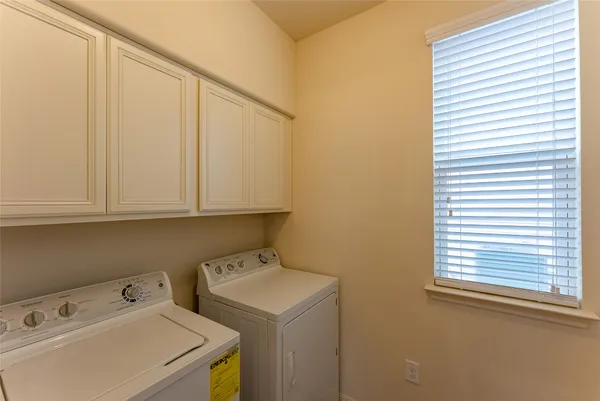 $1,900 | 18509 Mammoth Cave Boulevard, Pflugerville, TX 78660