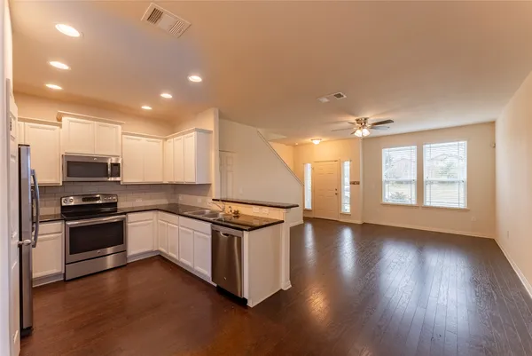 $1,900 | 18509 Mammoth Cave Boulevard, Pflugerville, TX 78660