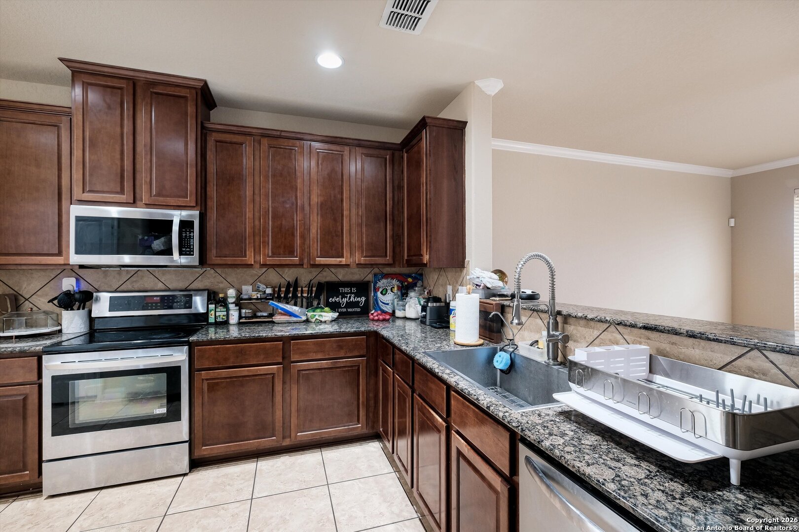 213 Dove Run Cibolo, TX 78108 - Photo 11 of 30