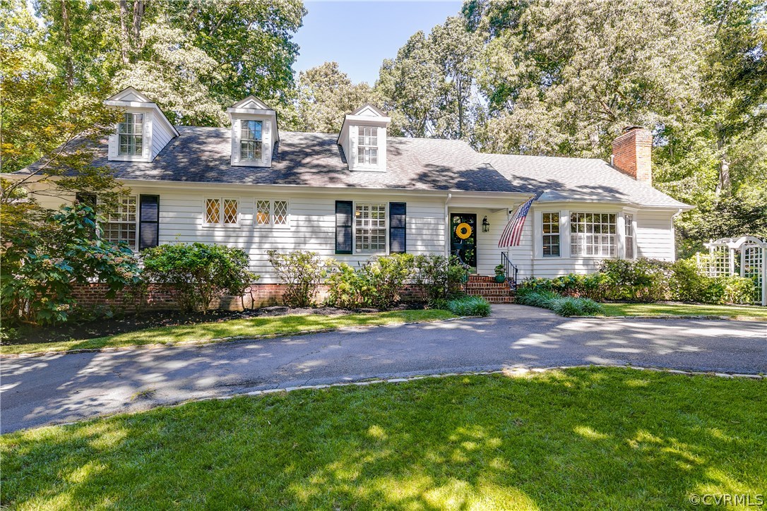12 Charnwood Road Henrico, VA 23229 - Photo 2 of 42 Gallery Image 2