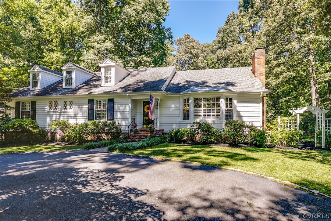 12 Charnwood Road Henrico, VA 23229 - Photo 3 of 42 Gallery Image 3