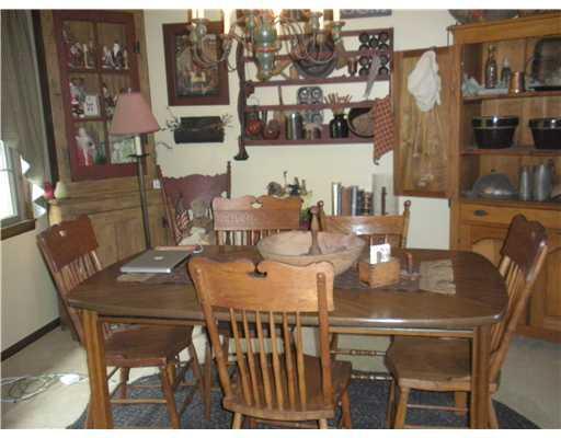 1155 O'Block Road Plum, PA 15239 - Photo 8 of 18 Dining Room. DINING ROOM WITH NEUTRAL WALL TO WALL.