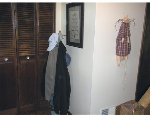 1155 O'Block Road Plum, PA 15239 - Photo 10 of 18 Entry/Foyer. FIRST FLOOR FOYER WITH LARGE COAT CLOSET.