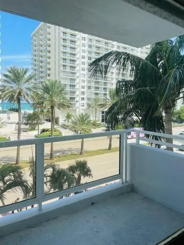 $415,000 | 5700 Collins Avenue, Unit 4N, Miami Beach, FL 33140