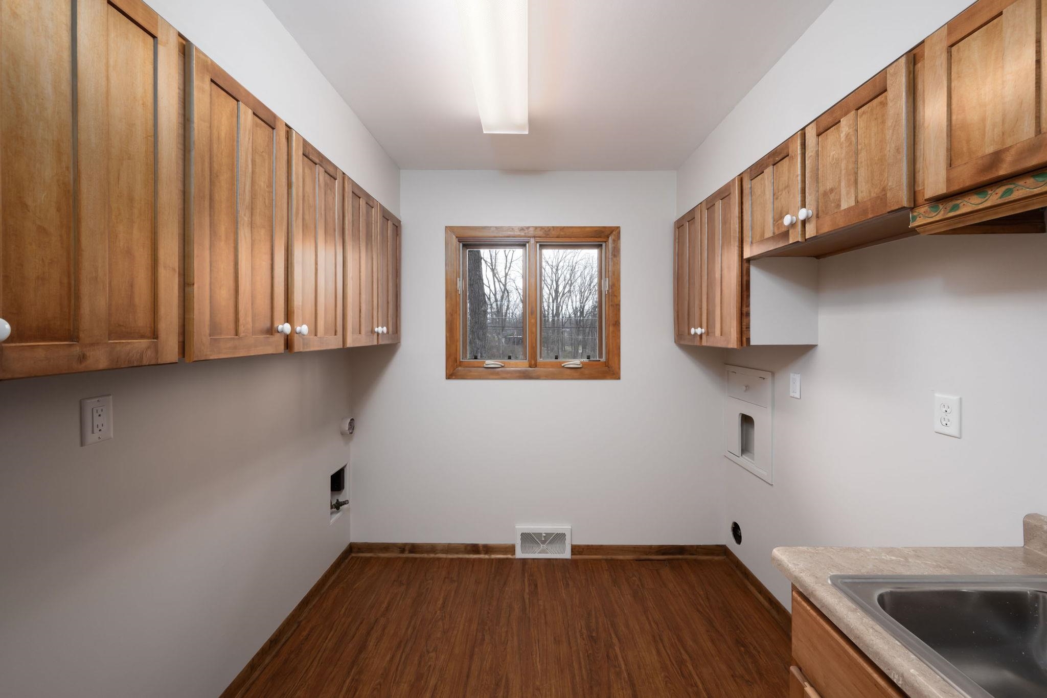 1538 South Hadley Road Fort Wayne, IN 46804 - Photo 14 of 29 Gallery Image 14