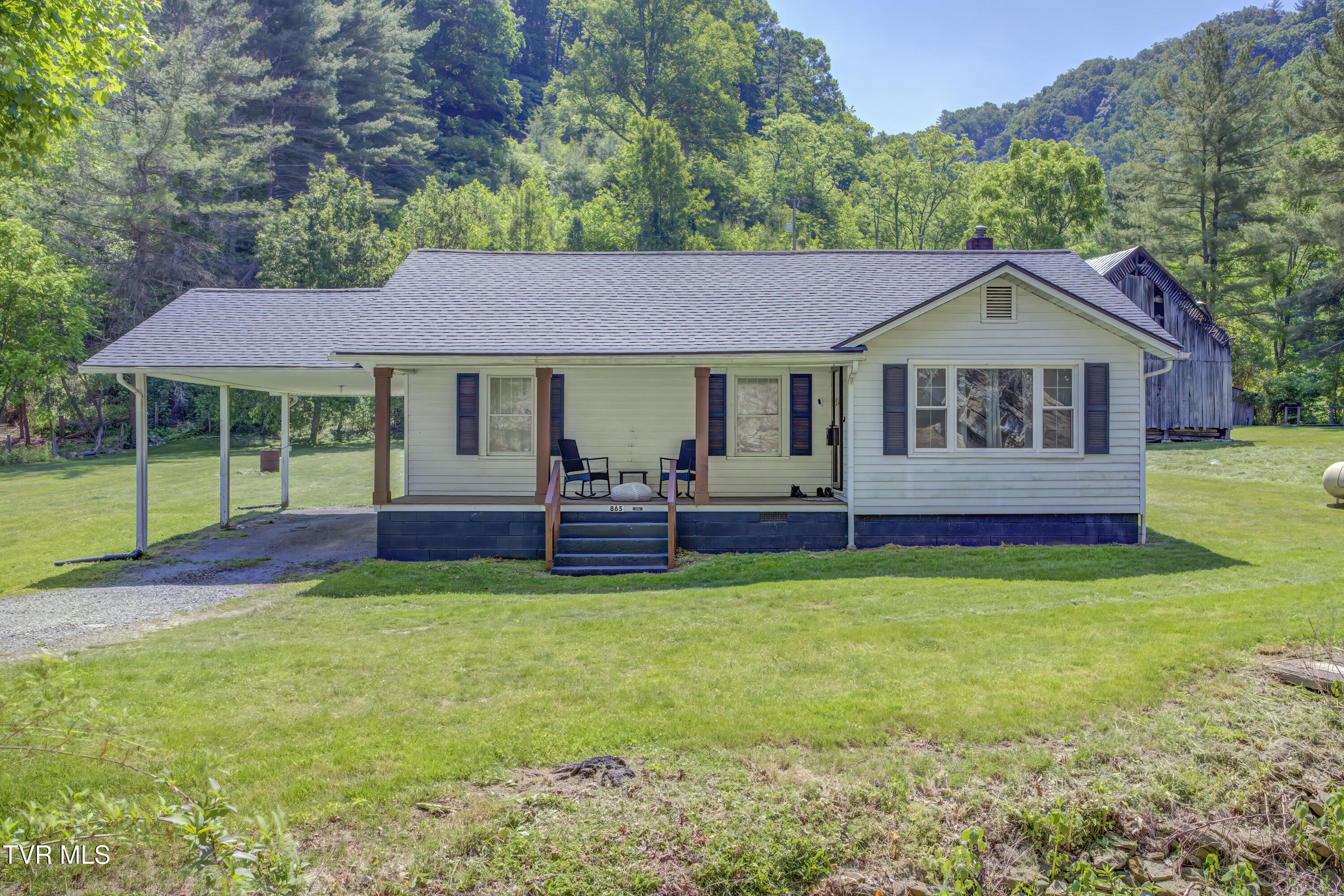 865 Shelleys Road Bristol, VA 24202 - Photo 41 of 41 865 Shelleys Rd (40)