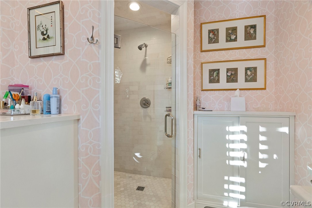 6161 River Road, Unit 27 Richmond, VA 23226 - Photo 19 of 26 a bathroom with a shower