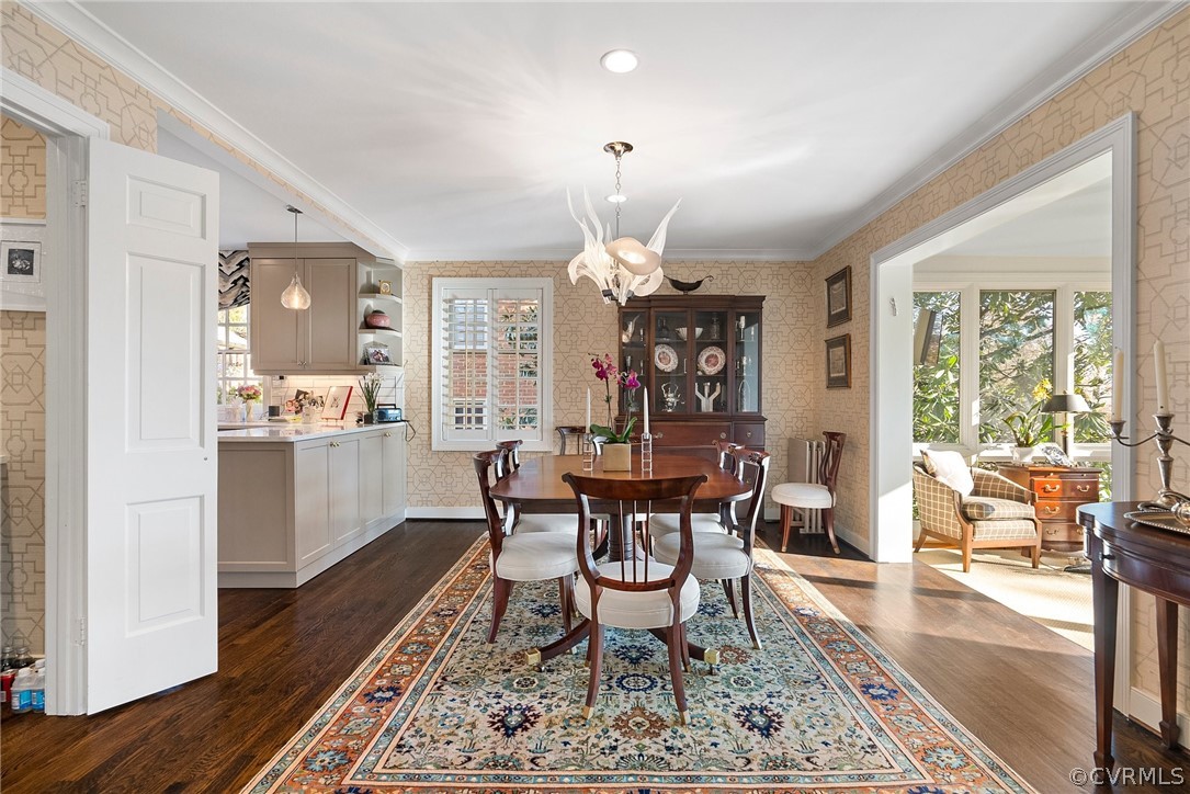 6161 River Road, Unit 27 Richmond, VA 23226 - Photo 3 of 26 a view of a dining room with furniture window and wooden floor
