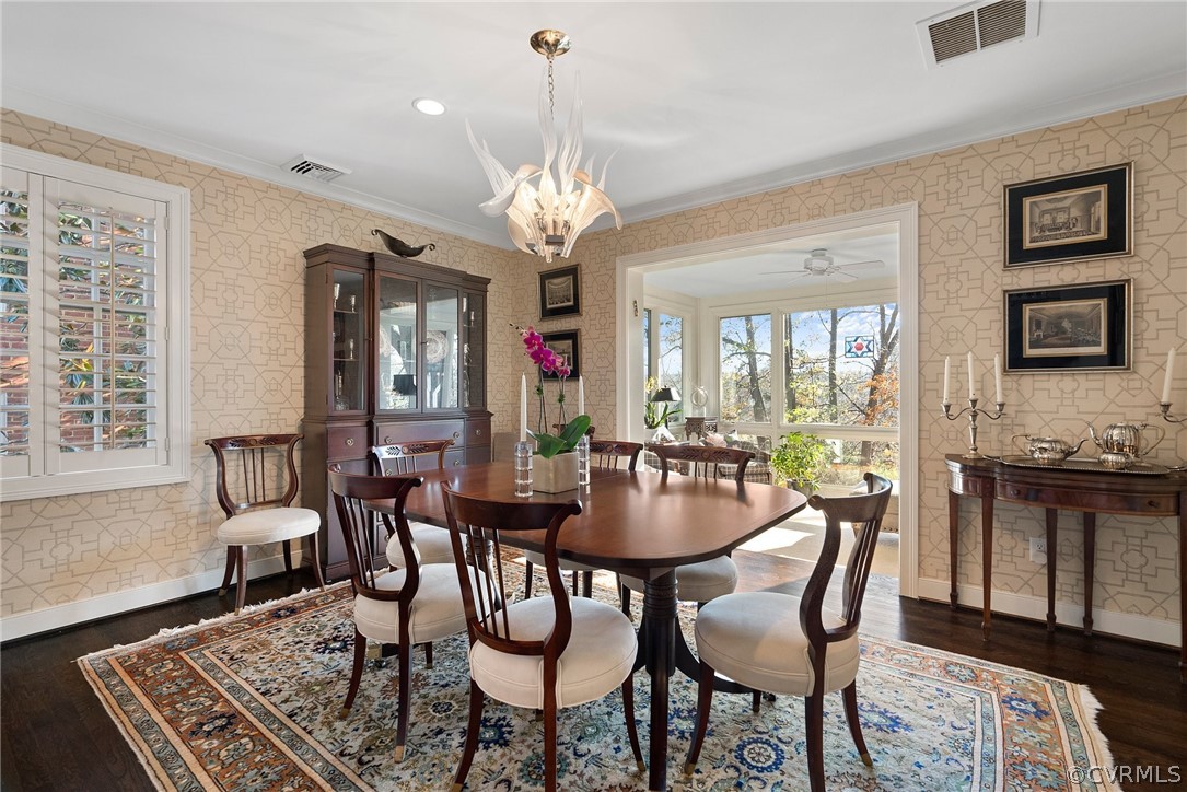 6161 River Road, Unit 27 Richmond, VA 23226 - Photo 4 of 26 a view of a dining room with furniture window and wooden floor