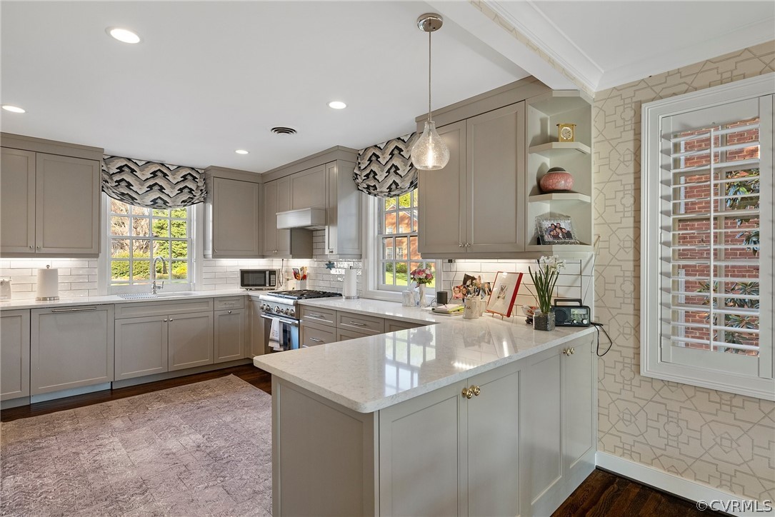 6161 River Road, Unit 27 Richmond, VA 23226 - Photo 7 of 26 a kitchen with sink cabinets and window