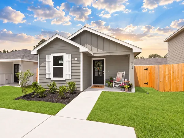 $1,400 | 14537 William Trails Drive, Willis, TX 77378