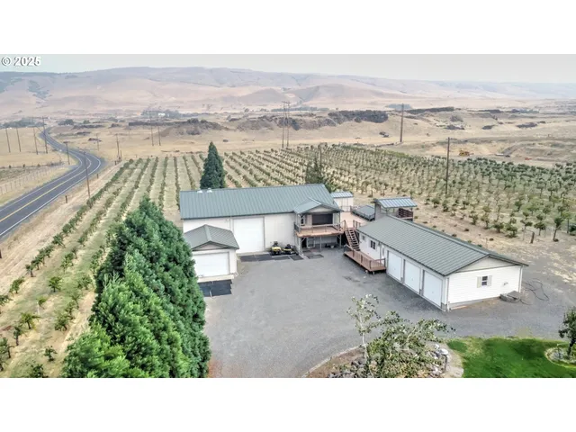 a view of a terrace with a garden