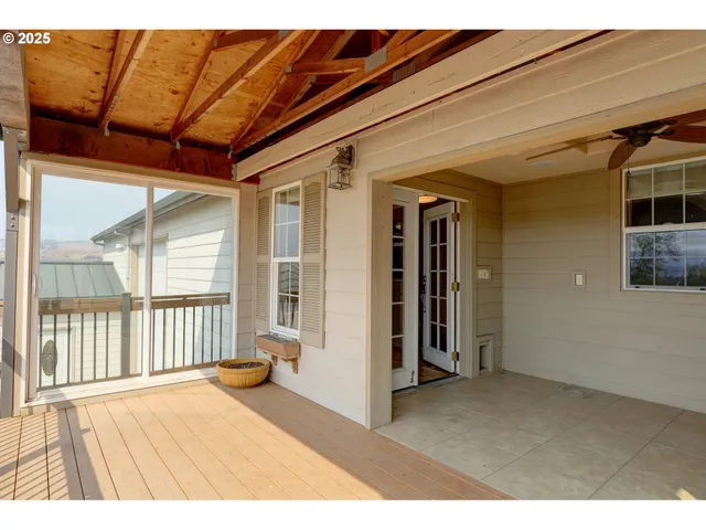 a view of outdoor space