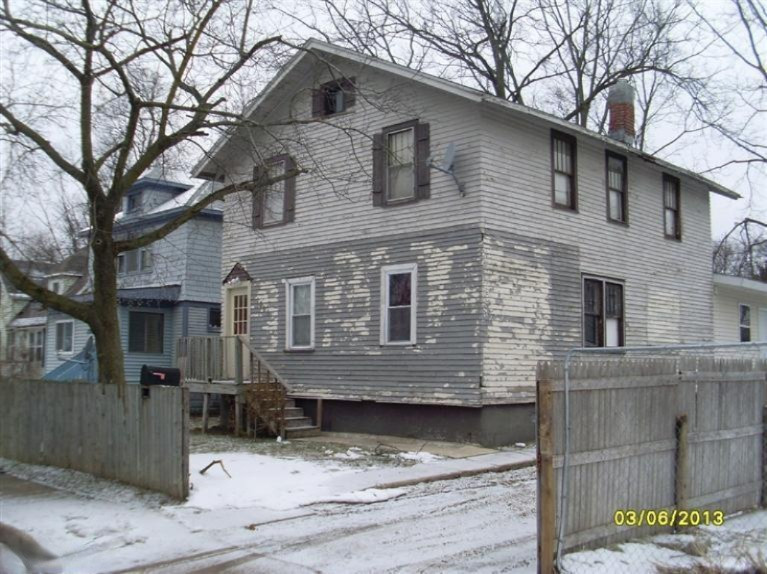 1705 Reed Avenue Kalamazoo, MI 49001 - Photo 1 of 8 Primary Photo