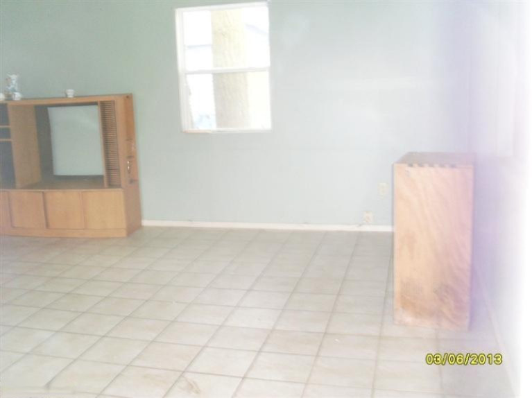 1705 Reed Avenue Kalamazoo, MI 49001 - Photo 3 of 8 Additional Photo