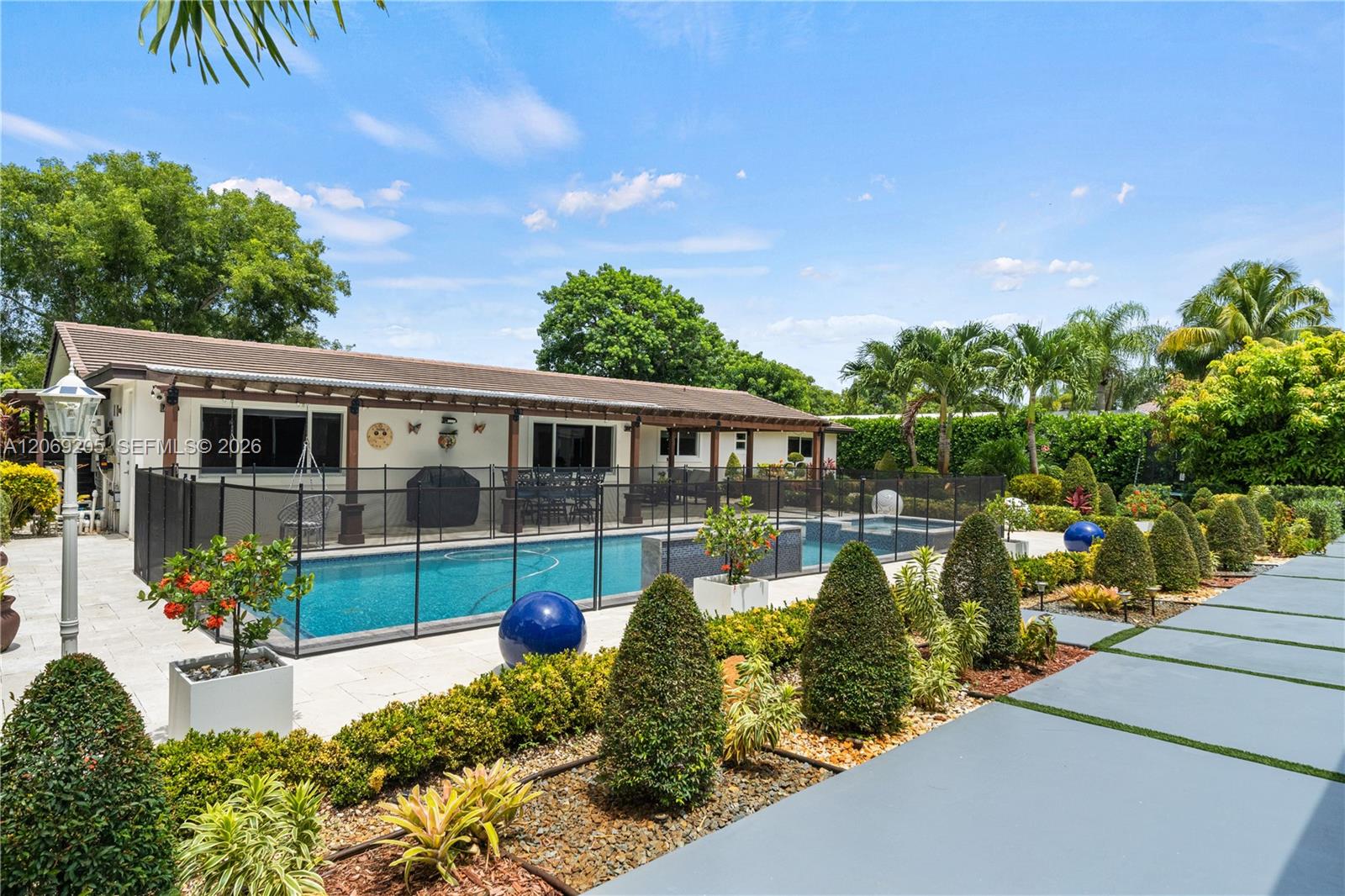 5030 Southwest 170th Avenue Southwest Ranches, FL 33331 - Photo 2 of 79 Gallery Image 2