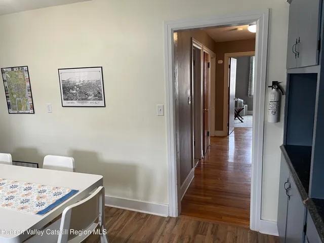 $2,400 | 211 Main Street, Unit A, Saugerties, NY 12477