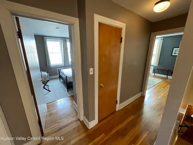 $2,400 | 211 Main Street, Unit A, Saugerties, NY 12477