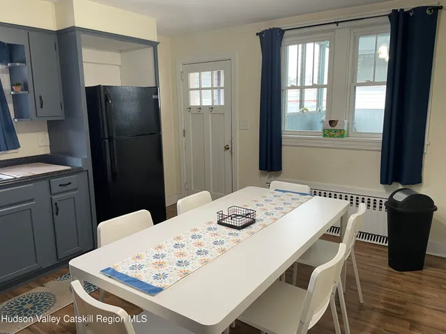 $2,400 | 211 Main Street, Unit A, Saugerties, NY 12477