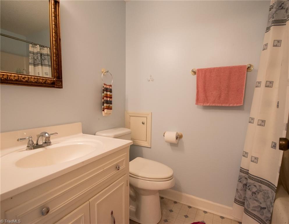 650 Stone Road Graham, NC 27253 - Photo 33 of 48