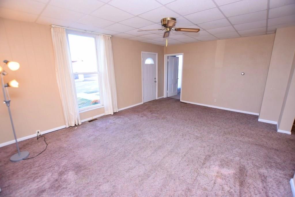 112 East High Street Pendleton, IN 46064 - Photo 5 of 22