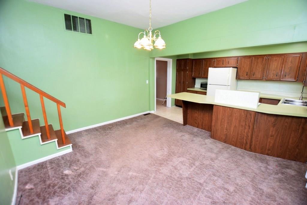 112 East High Street Pendleton, IN 46064 - Photo 10 of 22