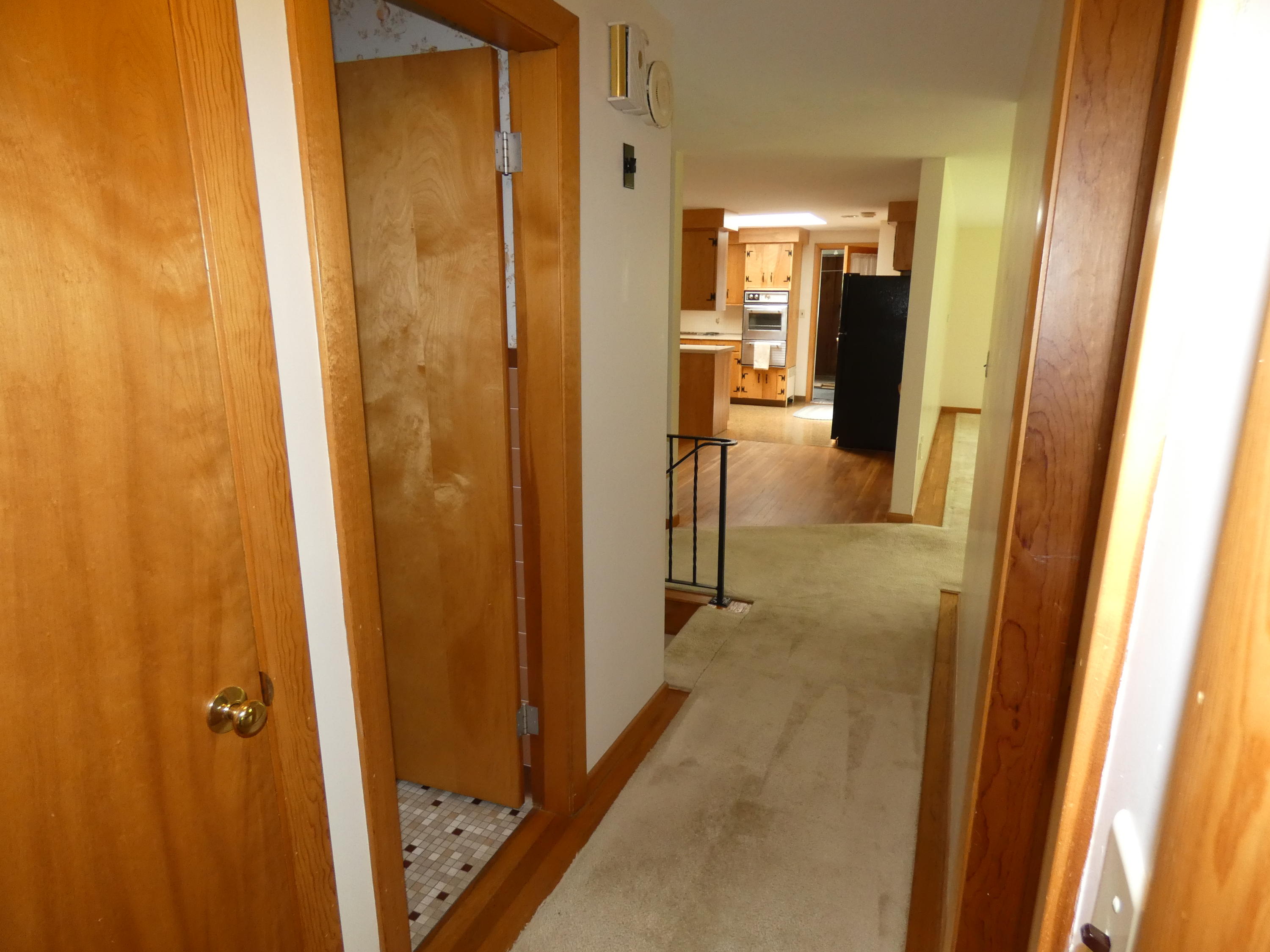 69 Cressey Road Gorham, ME 04038 - Photo 17 of 38 Hallway