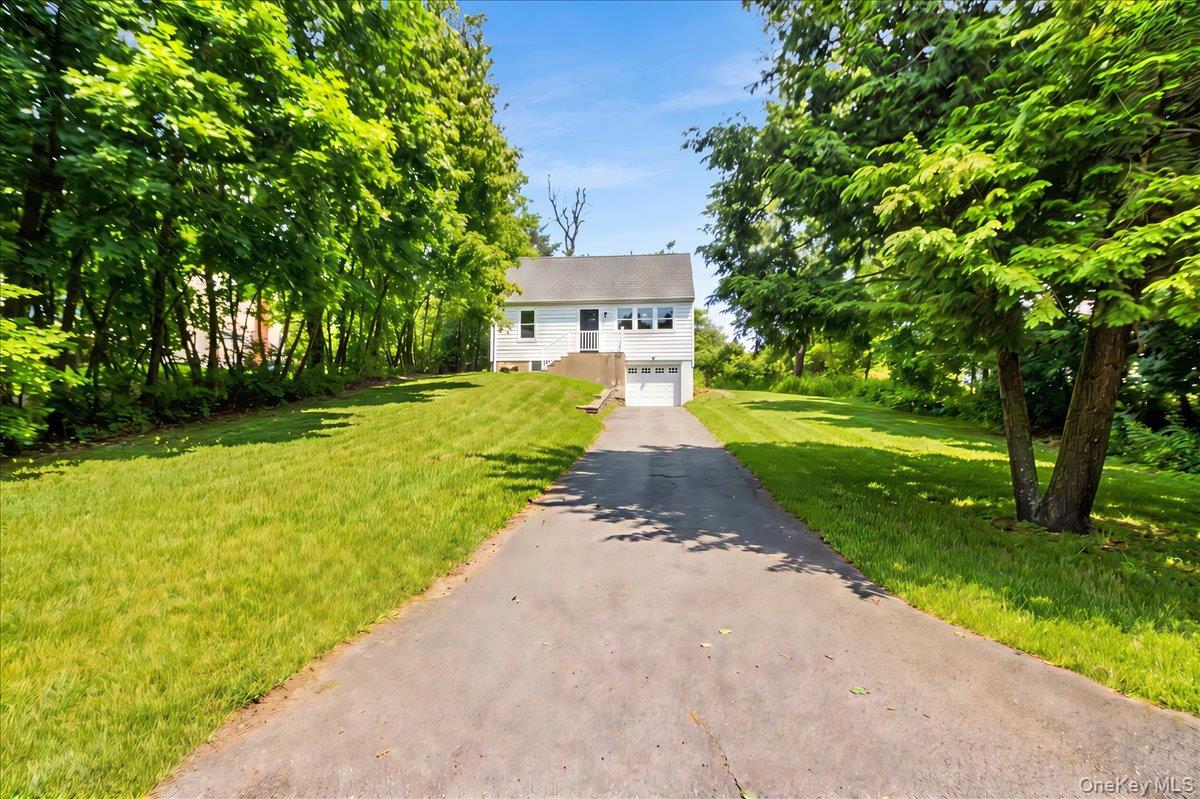 16 Tiger Road Hopewell Junction, NY 12533 - Photo 2 of 22