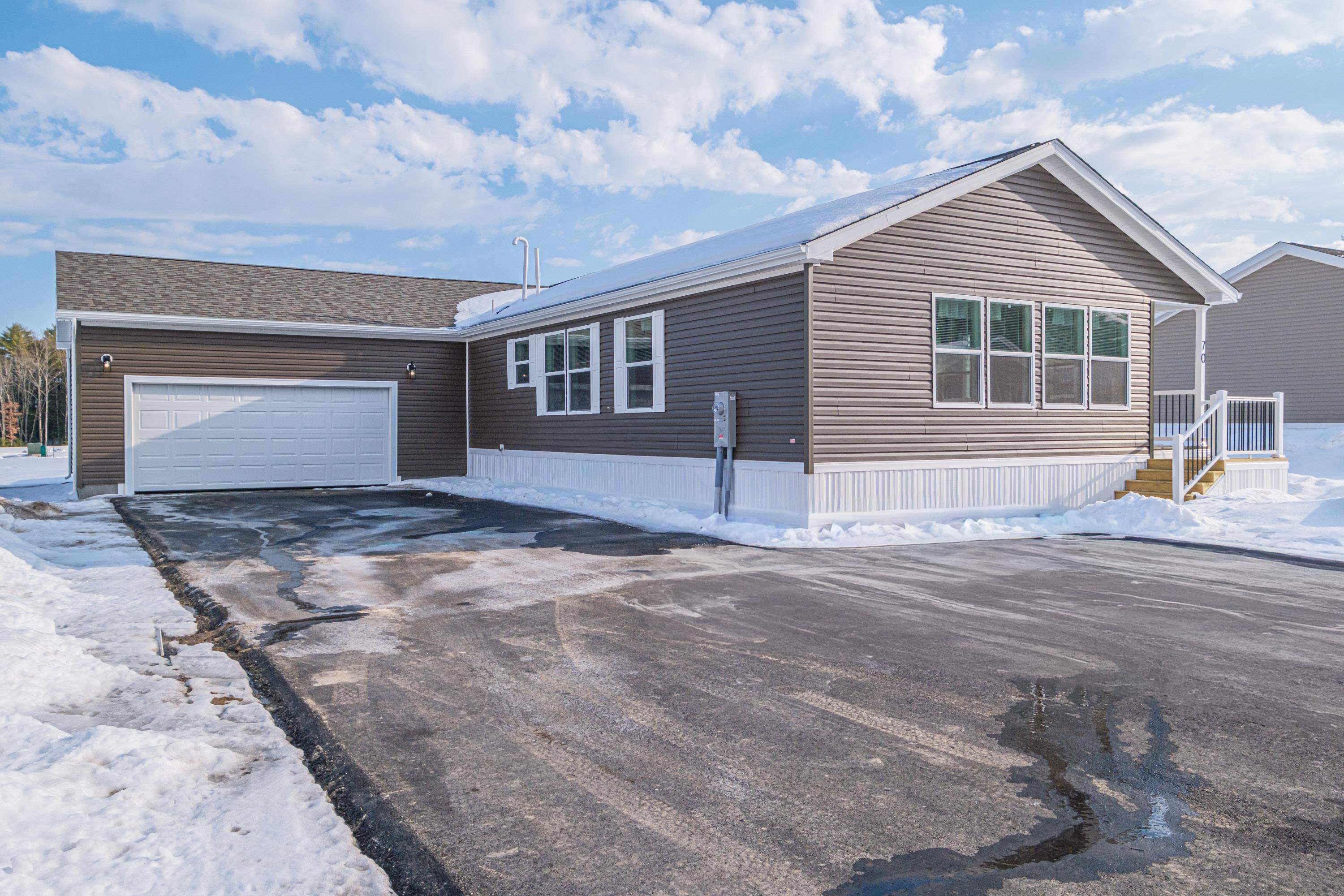 70 Diamondback Drive Rochester, NH 03868 - Photo 2 of 58 Gallery Image 2