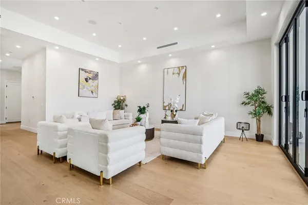 $3,895,000 | 10511 Mary Bell Avenue, Shadow Hills, CA 91040