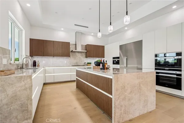 $3,895,000 | 10511 Mary Bell Avenue, Shadow Hills, CA 91040