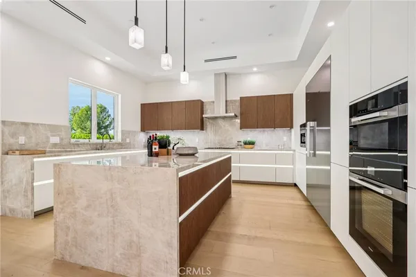 $3,895,000 | 10511 Mary Bell Avenue, Shadow Hills, CA 91040