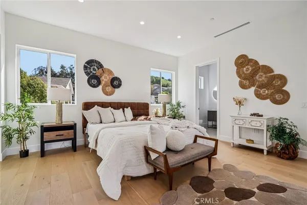 $3,895,000 | 10511 Mary Bell Avenue, Shadow Hills, CA 91040