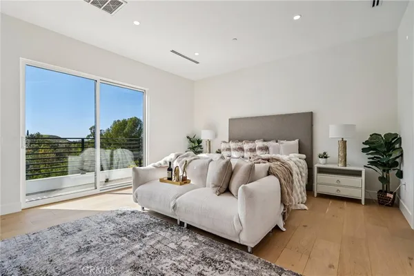 $3,895,000 | 10511 Mary Bell Avenue, Shadow Hills, CA 91040