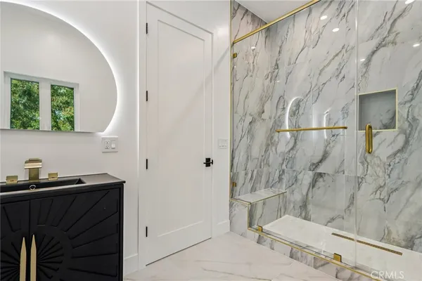 $3,895,000 | 10511 Mary Bell Avenue, Shadow Hills, CA 91040