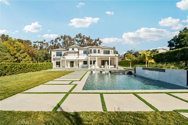 $3,895,000 | 10511 Mary Bell Avenue, Shadow Hills, CA 91040